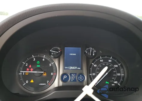 2019 Lexus Gx 460 Premium z USA, uszkodzony, nr VIN JTJJM7FX2K5240126